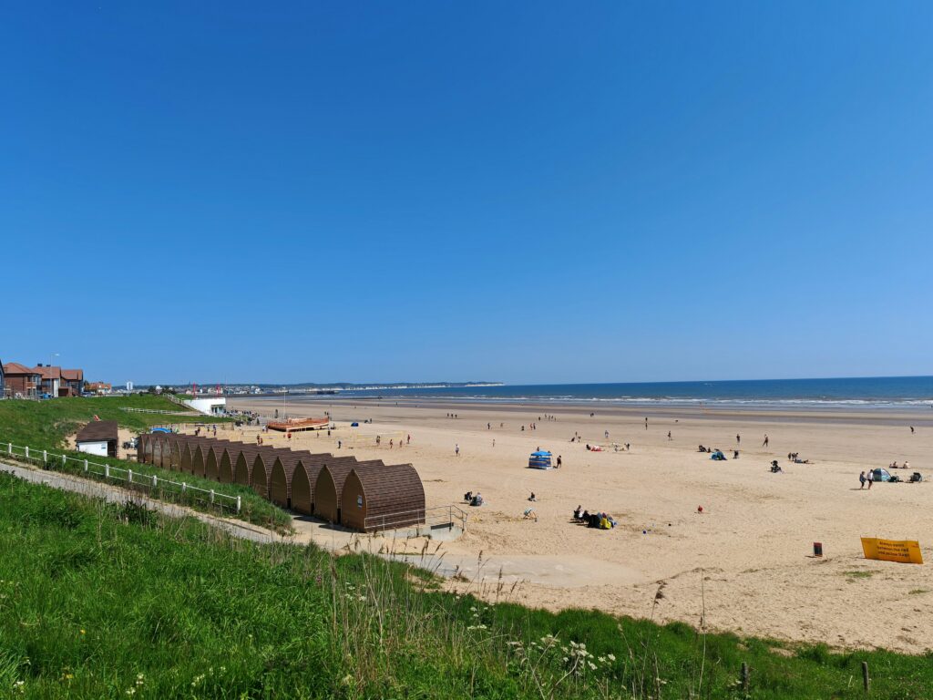 Bridlington beach, UK, Photo by Sean P on Unsplash